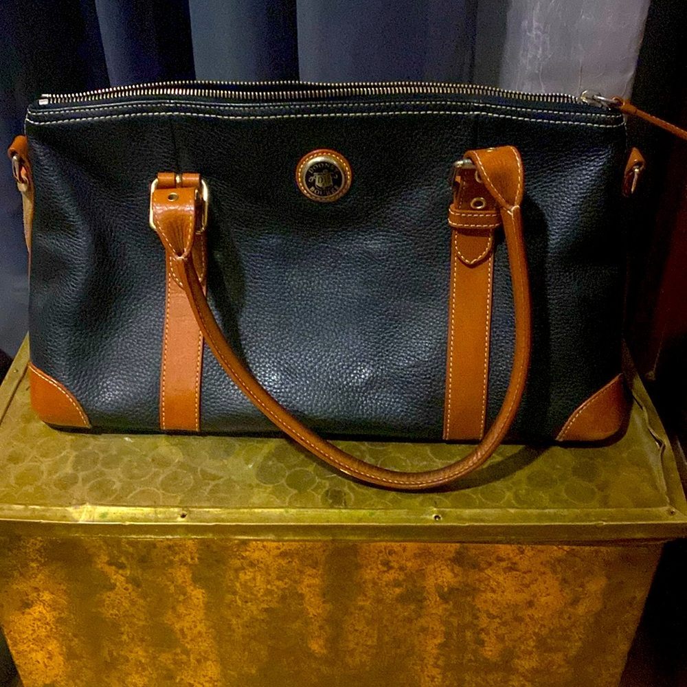 Dooney & Bourke satchel bag.